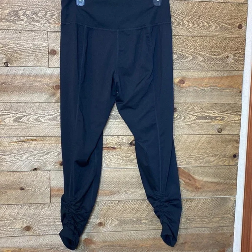 Athleta Cropped Leggings Black Elastic Waist Stretch Super soft Size Small